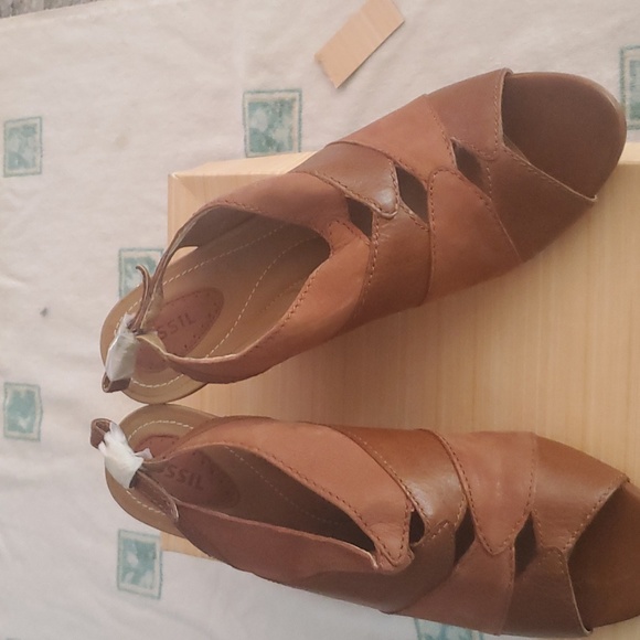 NIB FOSSIL PEEP TOE SLING - Picture 6 of 8